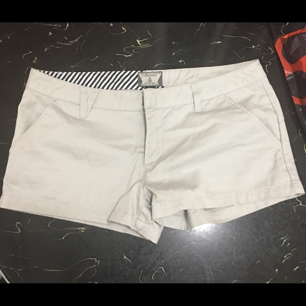 Volcom Size 7 Shorts